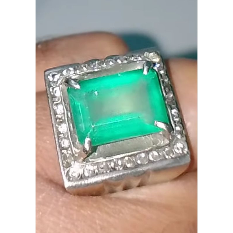 Natural Zamrud Colombia Lawasan Jumbo Super Kristal Langka