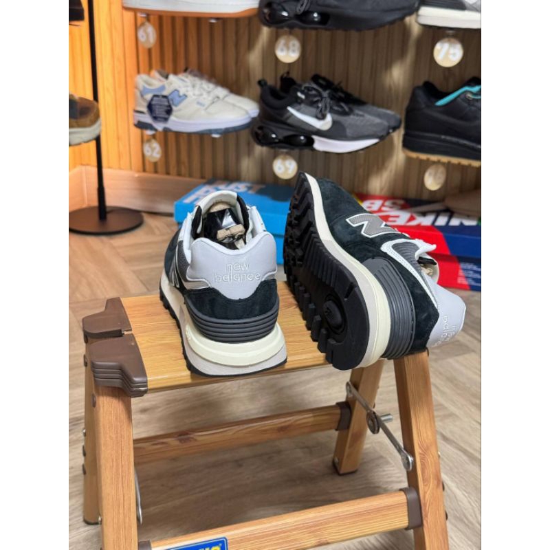 New Balance 574 Black
