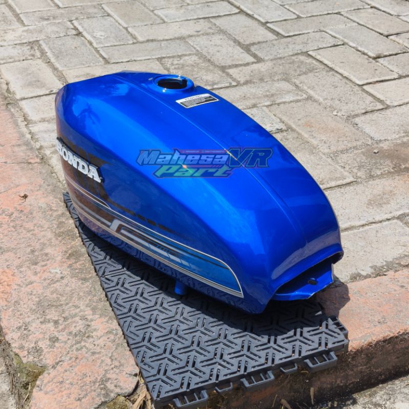 Tangki CB125 biru srit biru/ body tangki CB 125 bahan galvanis tebal cat mulus
