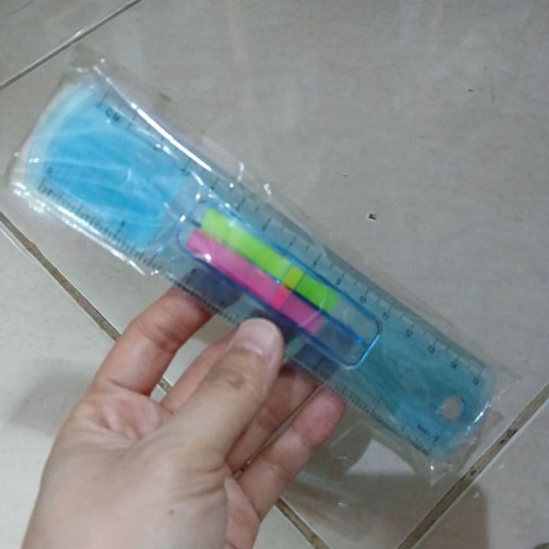 

Ruler with sticky notes penggaris mistar dg memo kecil belajar kerja 15cm