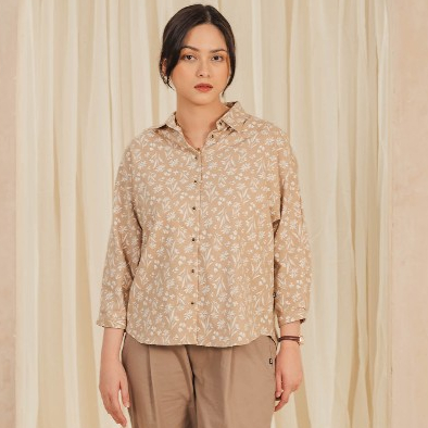 C2 Elzien Khaki Kemeja 7/8 Casual Oversize Wanita