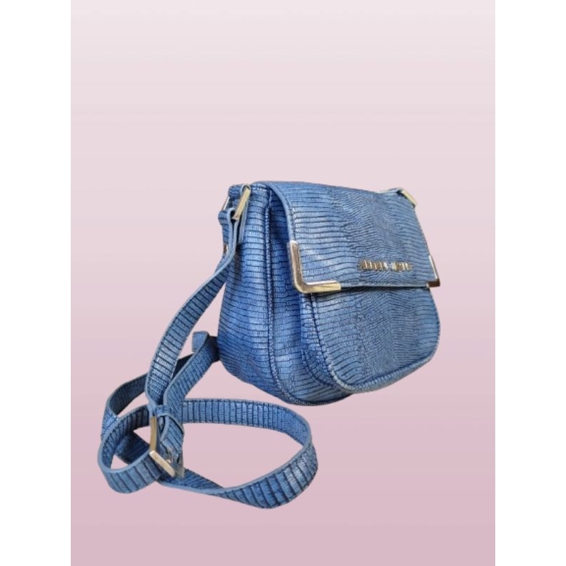 tas sling bag wanita, kulit asli, tas selempang ori brand armani jeans,  preloved