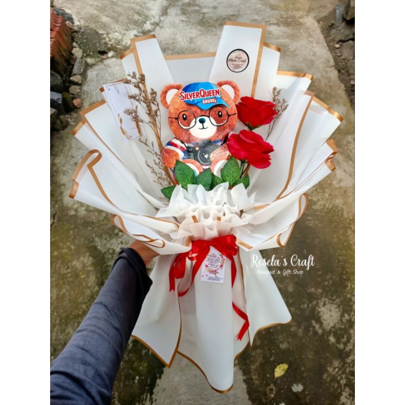 

BUKET COKLAT SILVERQUEEN EDISI BERUANG MIX BUNGA