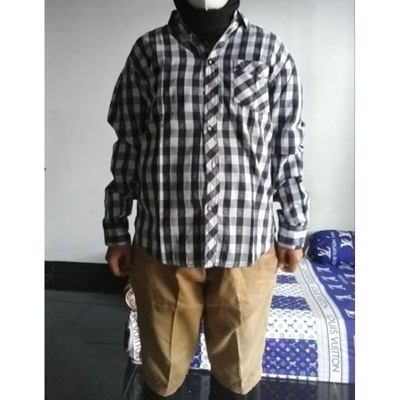 kemeja pria dewasa bekas pakai