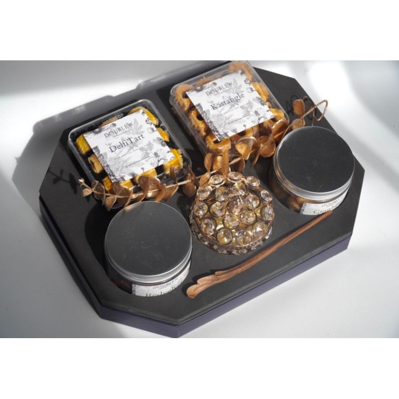 

Sapphire Hampers