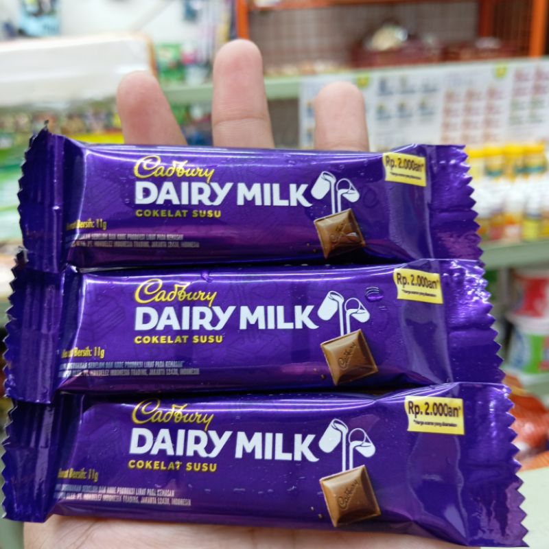 

Cadbury Dairy Milk Cokelat Susu 11 Gram