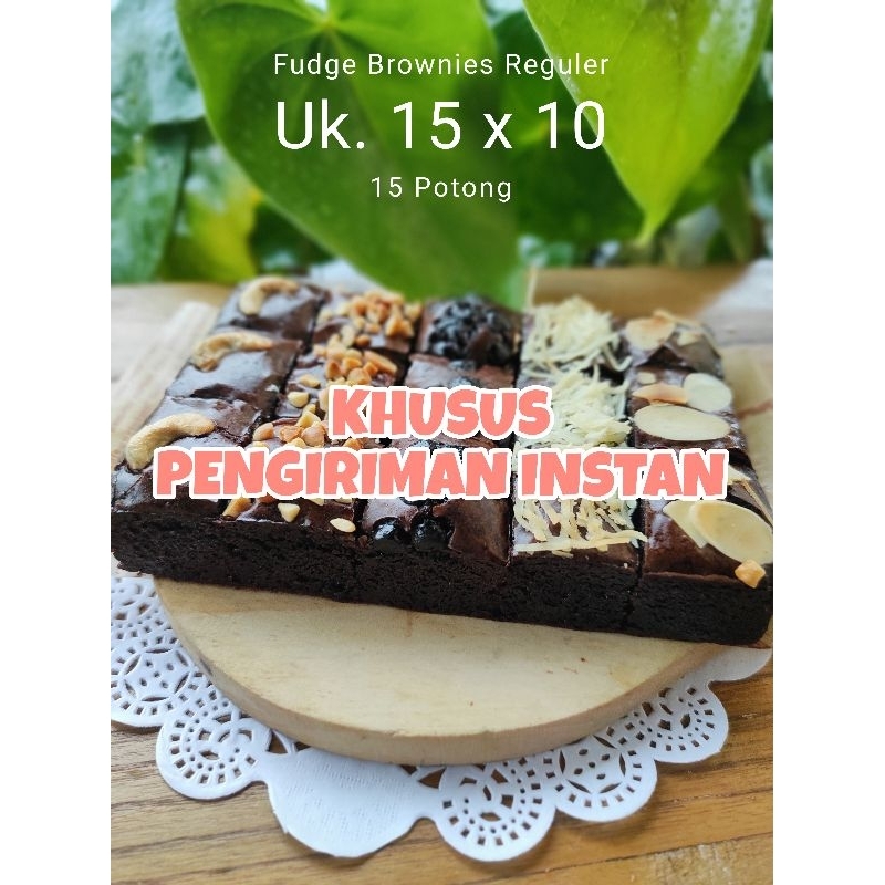 

[KHUSUS INSTAN] Brownies sekat 15x10 15 potong | fudge brownies | fudgy brownies | brownies panggang