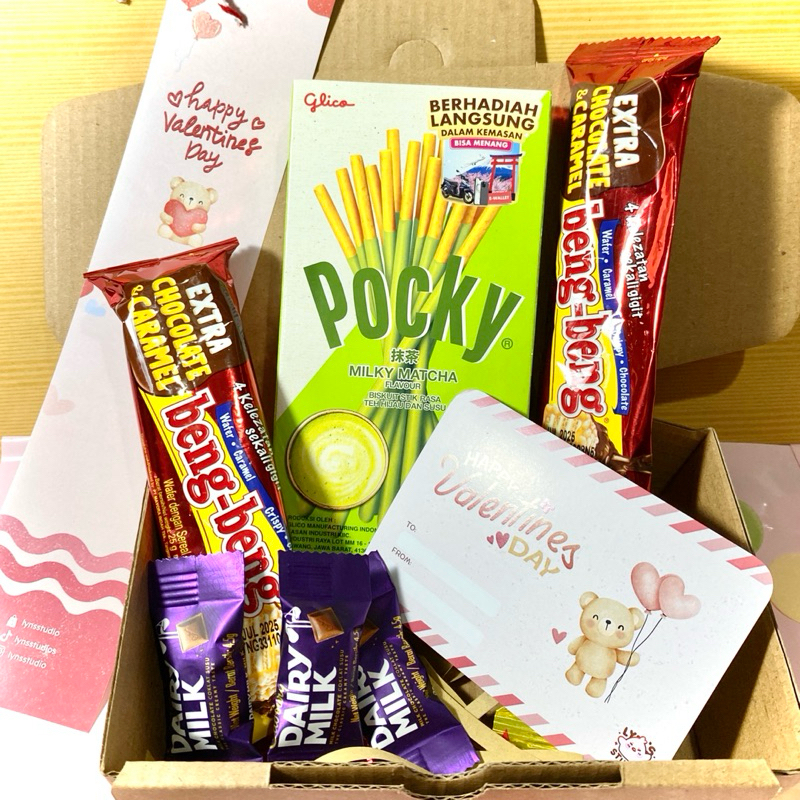

Valentine’s Chocolate Gift Box | Kado Gift Box | Box Coklat | Chocolate Hampers | Valentine Hampers