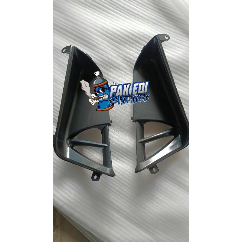 Cover Dalam Sayapan Tutup Laci Sayap Supra X 125 New Batman Warna abu-abu