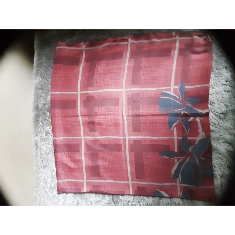 Preloved Scarf Kamiidea