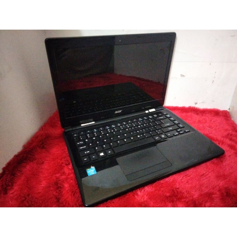 Laptop Acer Aspire E1-410/Intel Celeron n2820/RAM 4 GB/ hdd 500GB/14inch