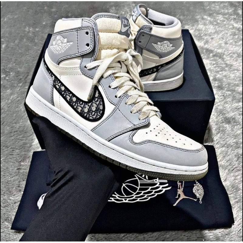 Nike Air Jordan X Dior *VERY RARE IN THIS WORLD*