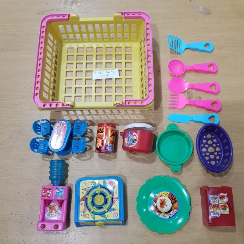 mainan anak kitchen set keranjang meja makan kulkas dispenser sparula sendok garpu piring pisau komp