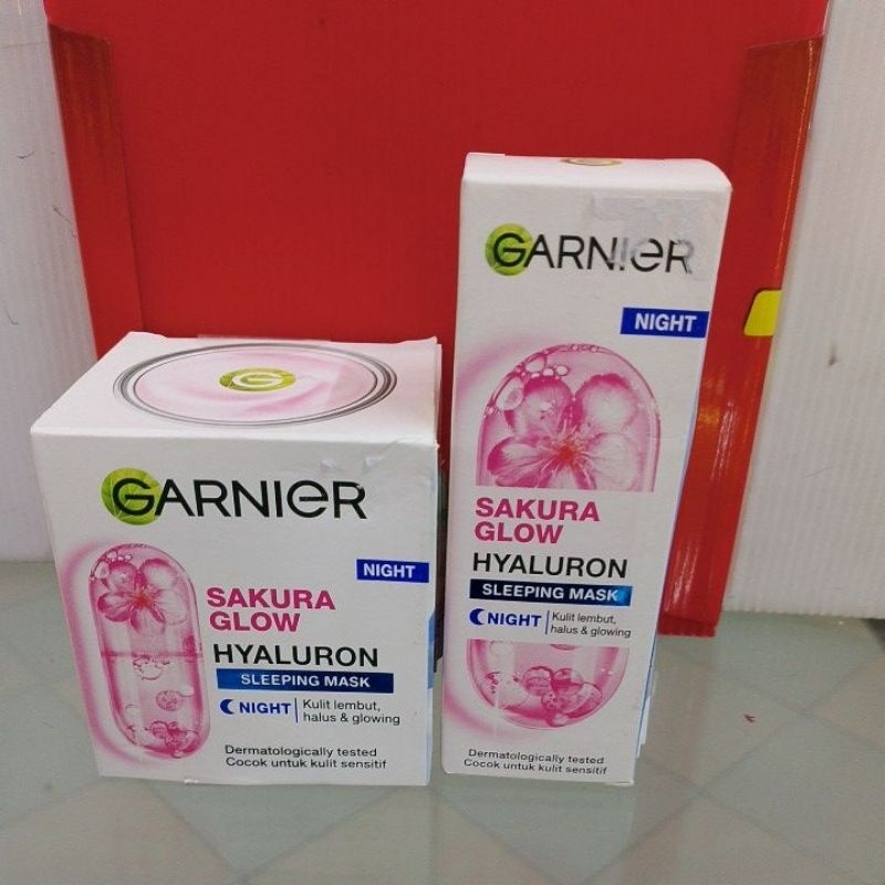 Garnier sakura white night