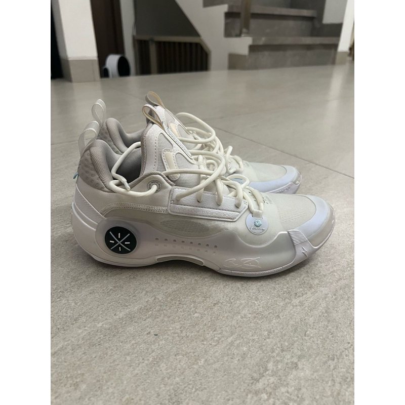SEPATU BASKET LINING WOW 10