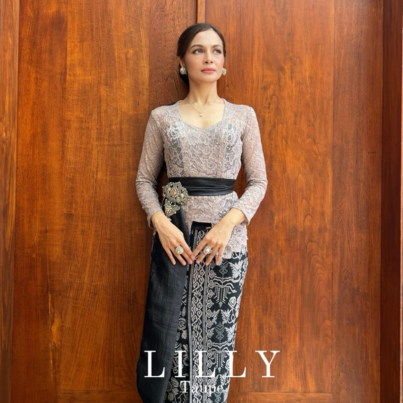 BIG SALE SETELAN KEBAYA BALI BROKAT LILLY LENGAN PANJANG KEBAYA BROKAT STRETCH SETELAN KEBAYA KEBAYA