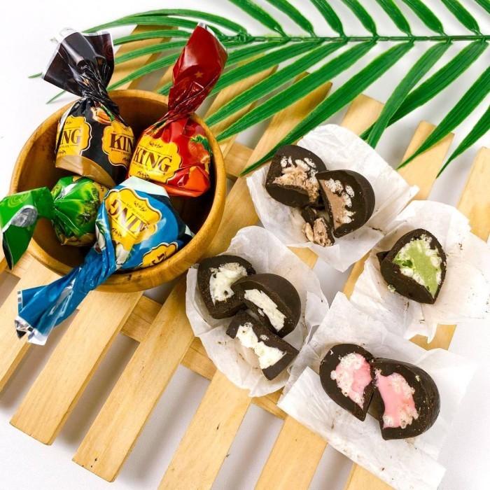 

Chocolate King Dates Truffle Mixed 1kg Termurah