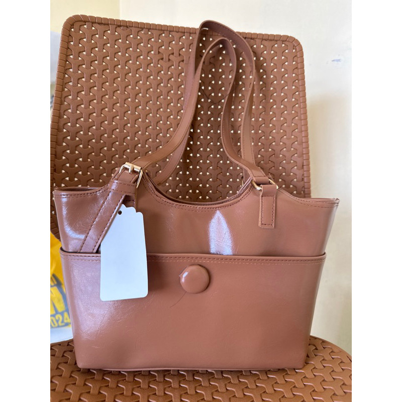tas shopper amelia brown
