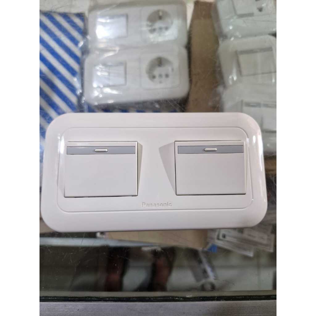 Panasonic Saklar Double Engkel Plat 2 / Panasonic Saklar Dua Cetekan Plat 2