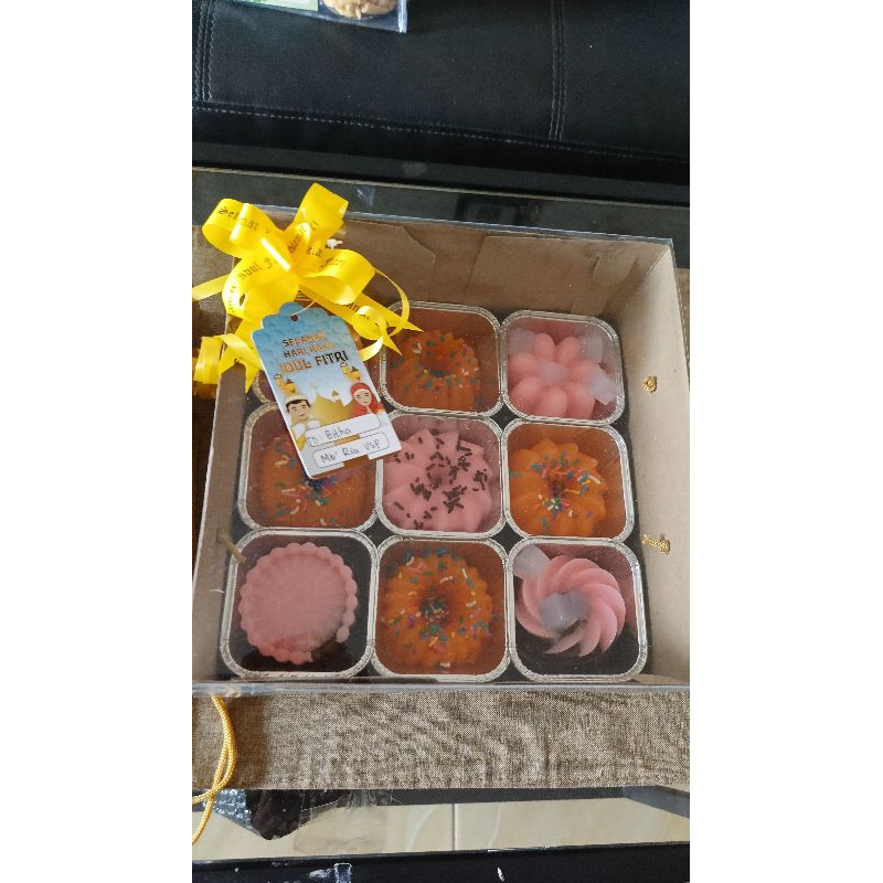 

PUDING MINI BASIC ISI 9PC HAMPERS