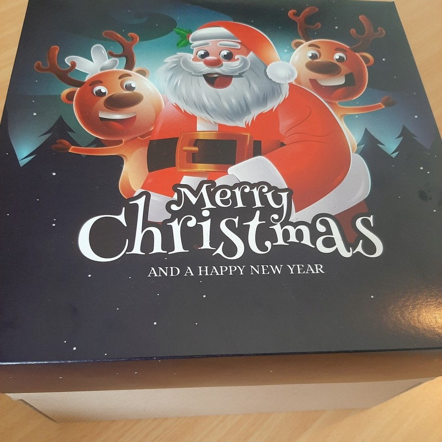 

Kotak Kue Natal Santa Clause Box Hampers Lapis Legit Xmas Ukuran 25x25x18 Cm