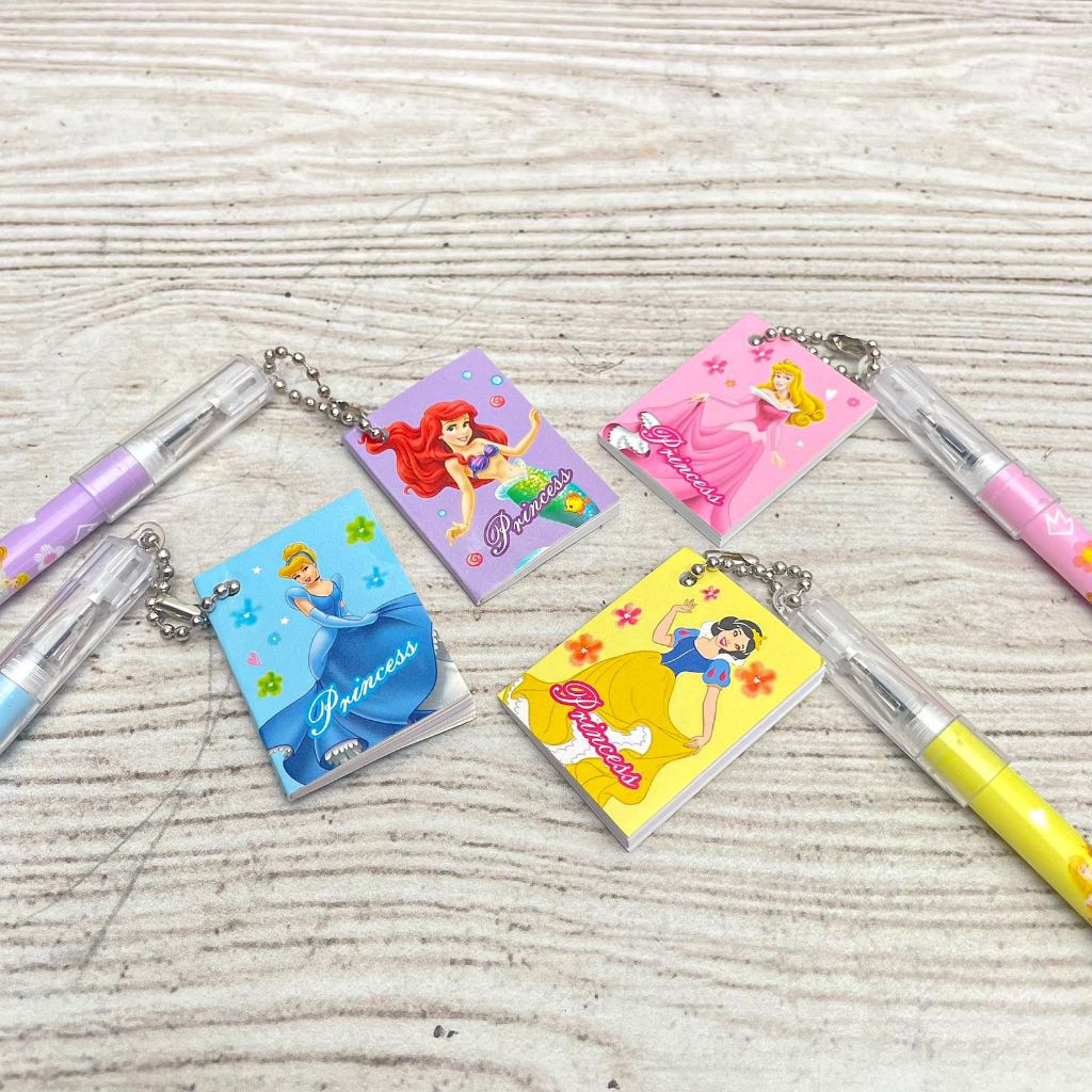 

Pulpen Gel / Pen Gel / Pena Gel/ Bolpoin Tinta Hitam Gantungan Buku Mini Princess Disney Biru Pink Kuning Ungu Hadiah Unik Souvenir Dewasa Anak Ready Stock COD Ready ATK Alat Tulis Kantor