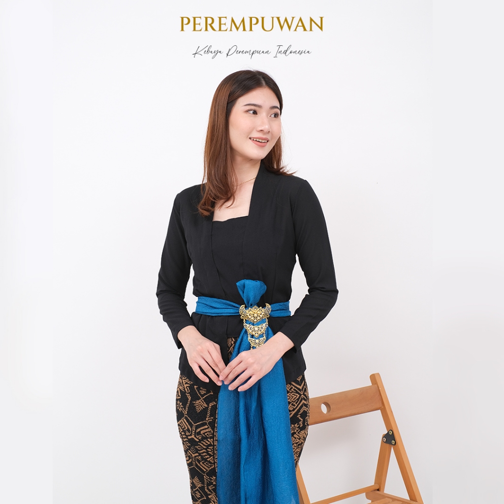 PEREMPUWAN | Setelan Kebaya Kutu Baru Bali Putih Hitam Wisuda Kondangan Wanita Modern Aesthetic