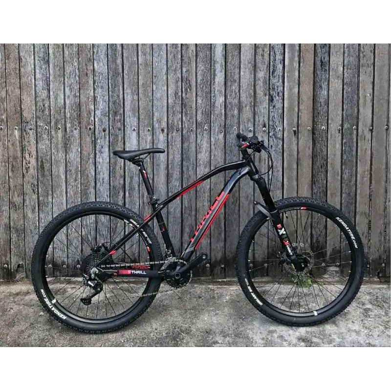 Thrill Vanquish Elite Like New 99%