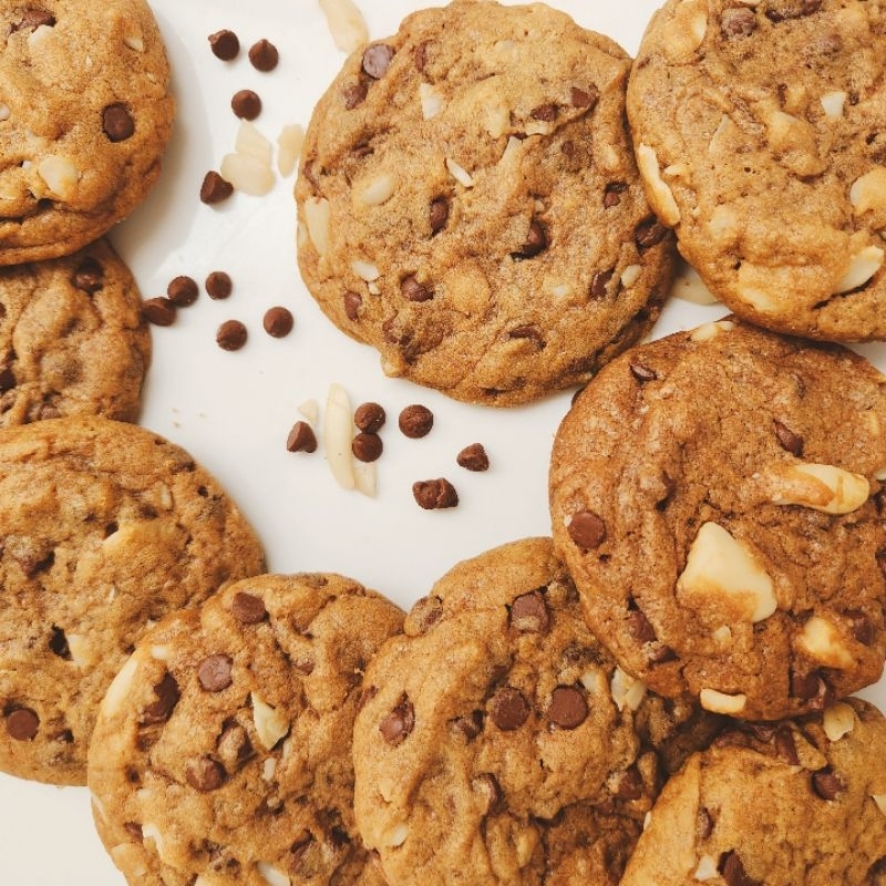 

6 Nutty Chocolate Chip Cookies
