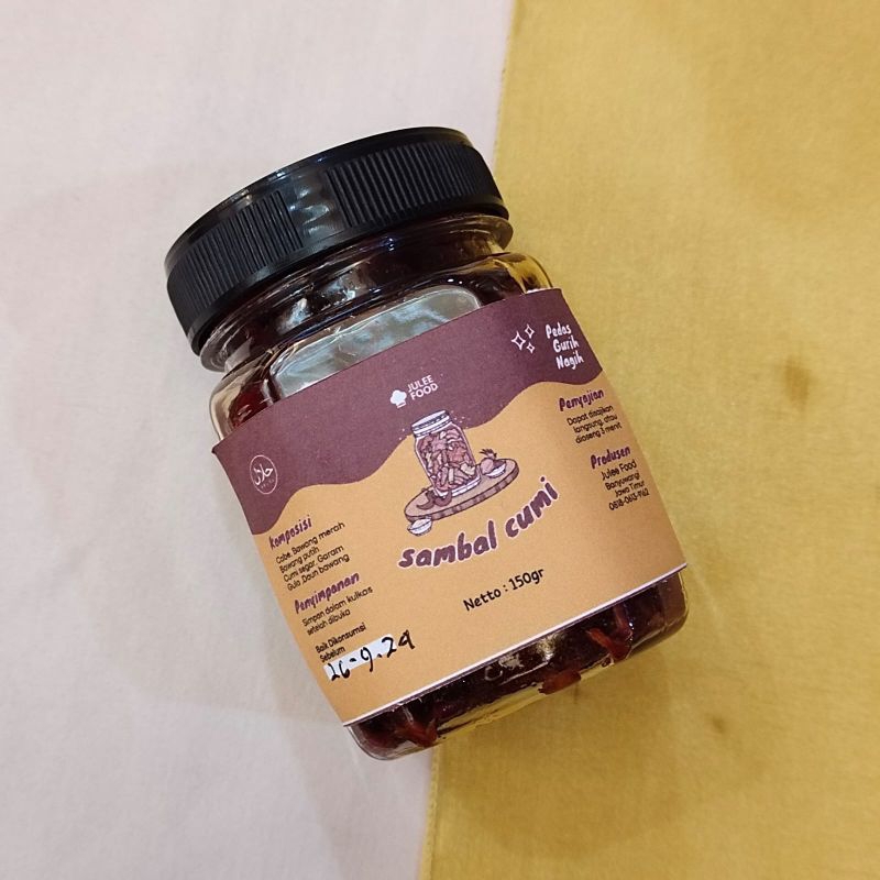 

sambal cumi julee kemasan 150mg