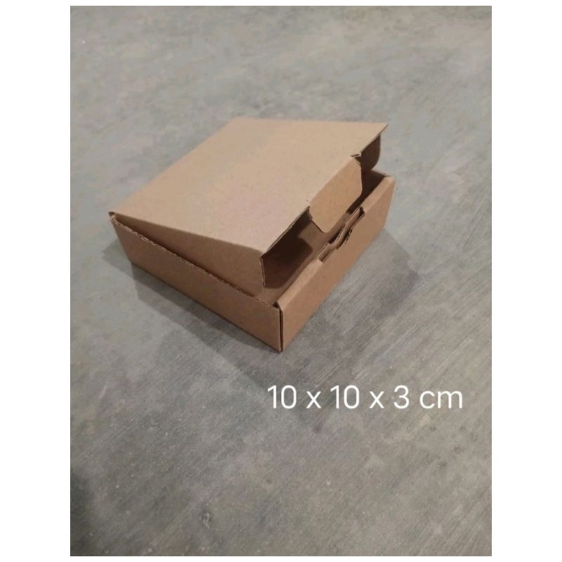 

kardus karton uk 10×10×3cm die cut dan easy usage