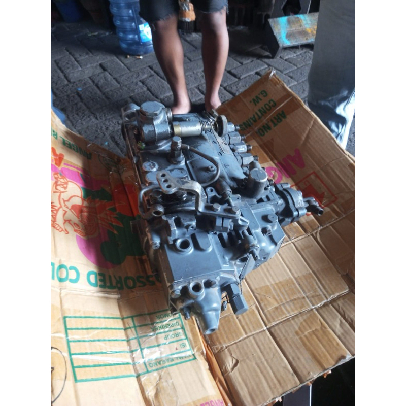 pilpom pc200-7 komatsu excavator