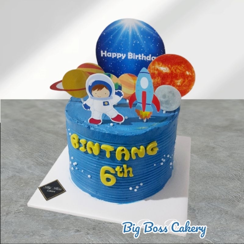 

ASTRONOT PLANETCAKE WITH BUTTERCREAM AND PRINTED TOPPER