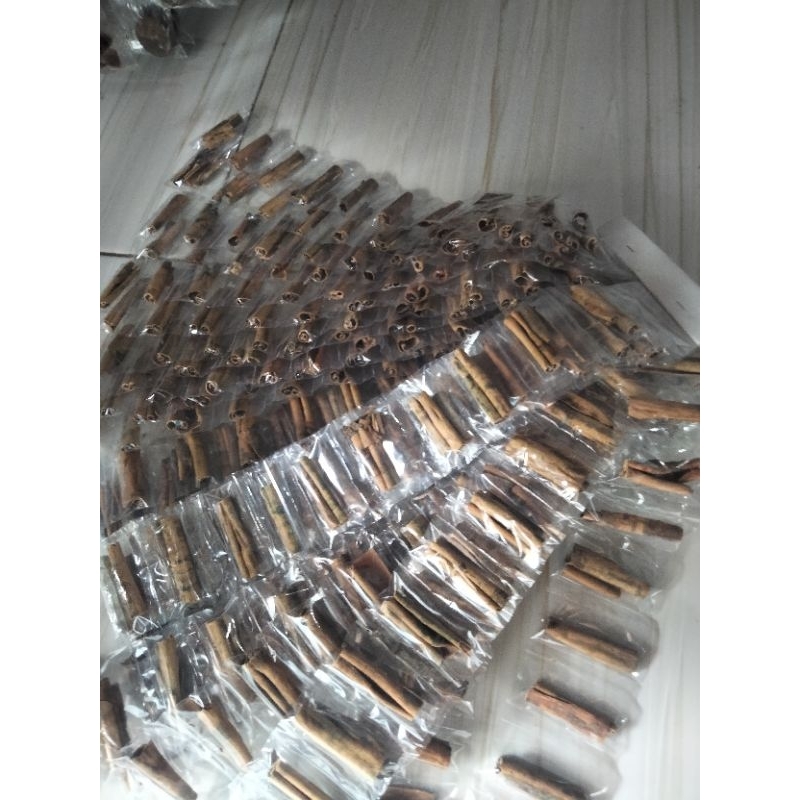 

KAYU MANIS ORGANIK 10 RENCENG BUMBU DAPUR ALAMI Spices Bahan Masakan Bubuk Asam