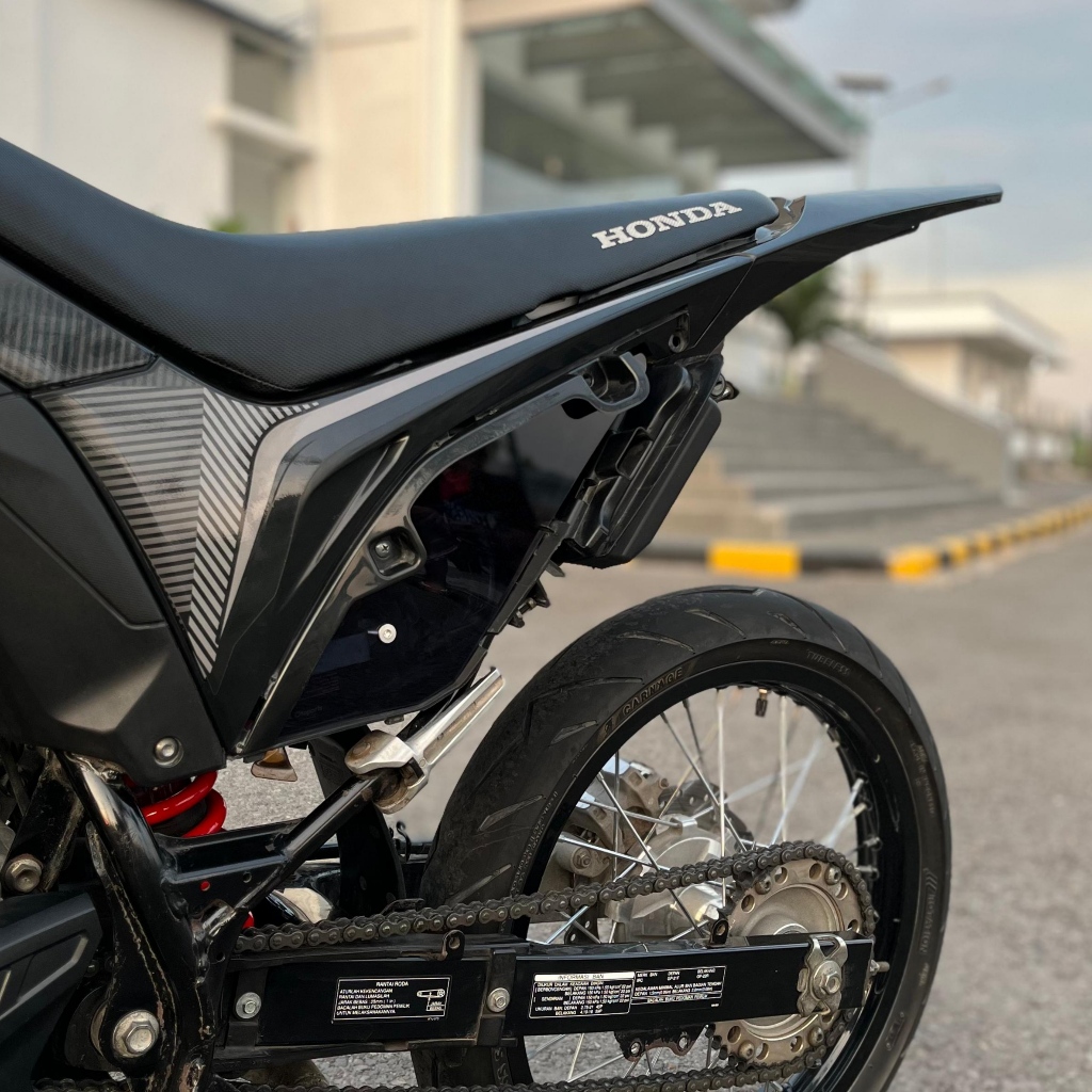 HJK Akrilik CRF Tutup Aki Akrilik CRF Tutup Aki Bening Crf Cover Body Kiri Cover Body Sayap Kiri Crf