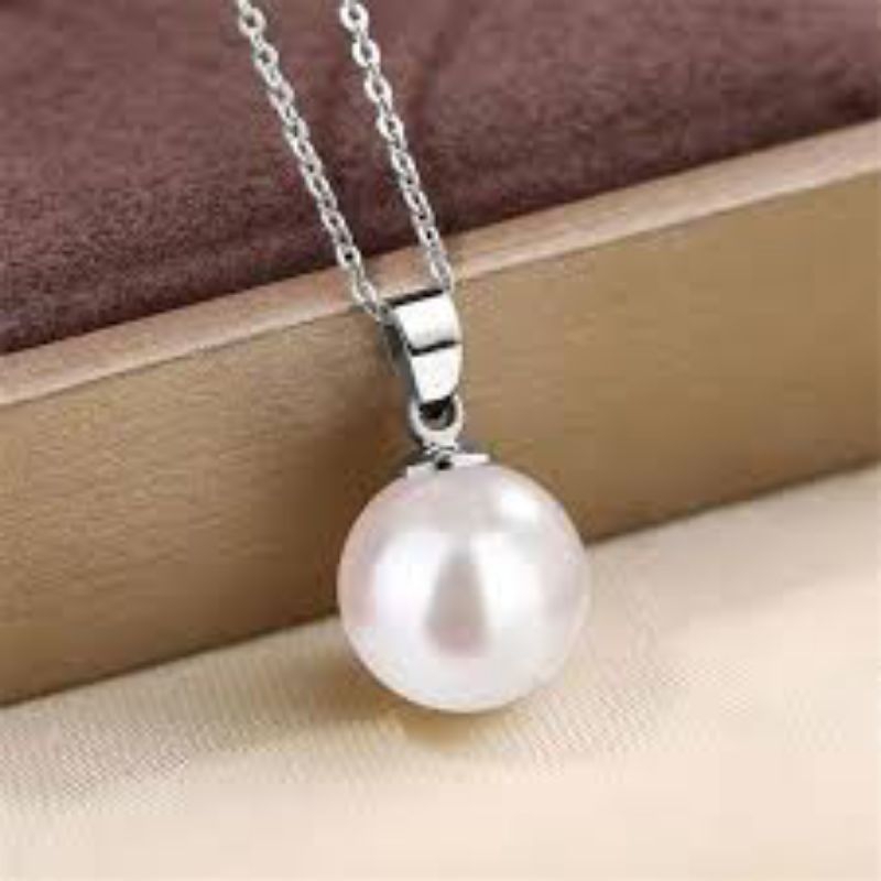 Kalung liontin Mutiara Korea simple elegan/white pearl necklace
