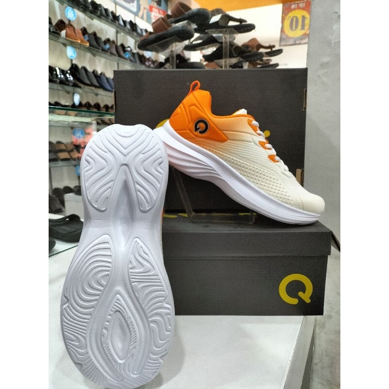 Sepatu sport Qishi - Aquila putih orange original