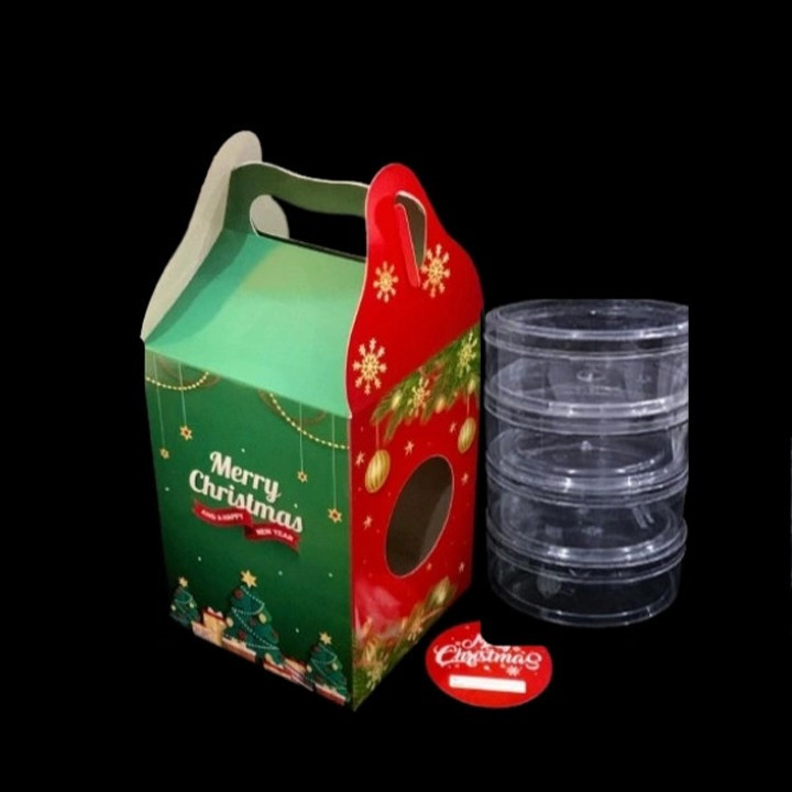 

1 Pack Isi 3 Pcs Gable Box Parcel Natal Dus Kue Hampers Motif Christmas Ukuran 13x13x14cm