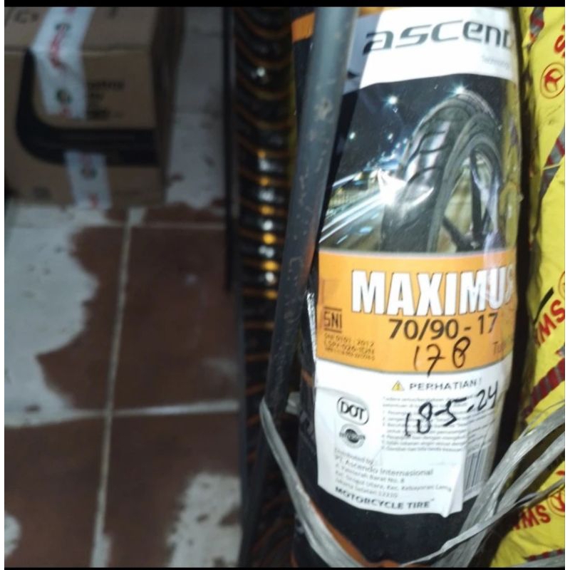 ban luar motor ascendo ring 17 70/90-17   non tubles