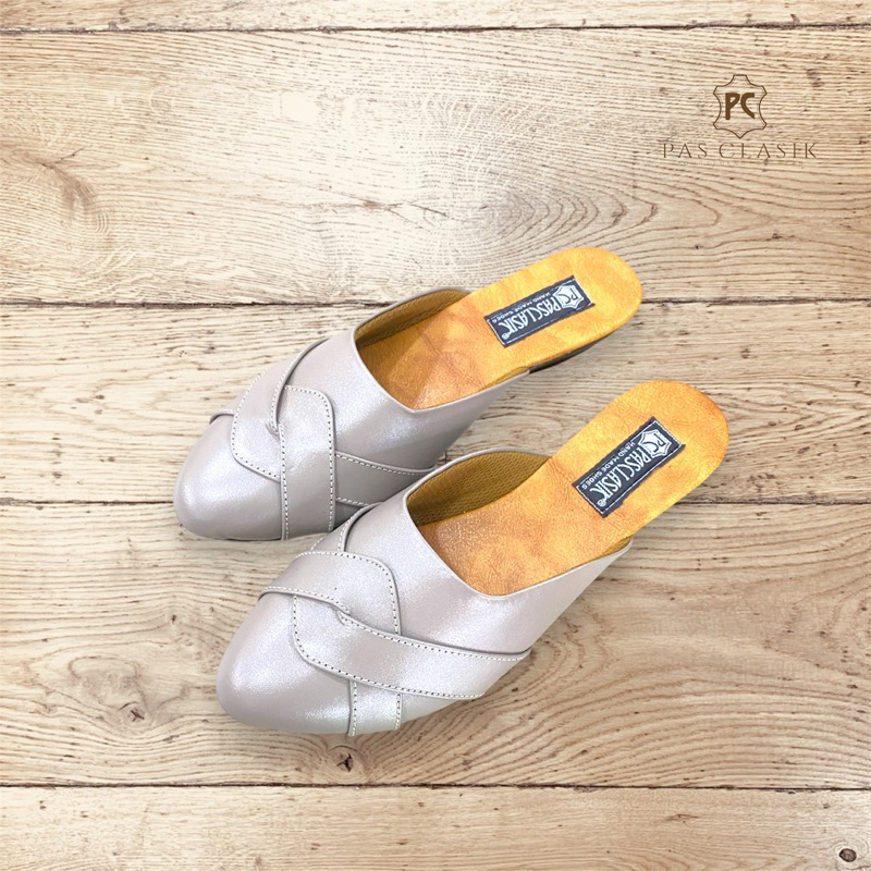 Sepatu Sandal Kulit Sapi Asli Selop Cewek Heels 2,5 Cm