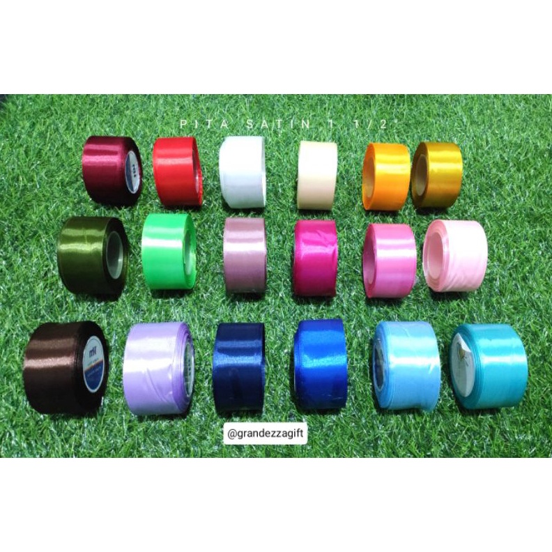 

PITA SATIN 1 12 2Y PITA KAIN PITA BUKET SILK RIBBON