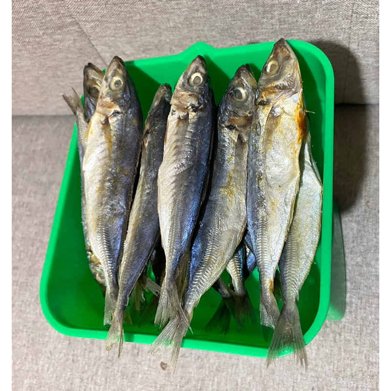 

Ikan Asin layang Kemasan 100gr (Gratis Box Penyimpanan Ikan)