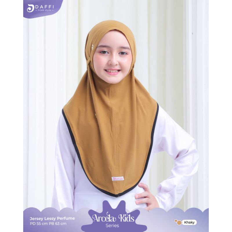 Hijab Anak SD Arcela by Daffi Hijab