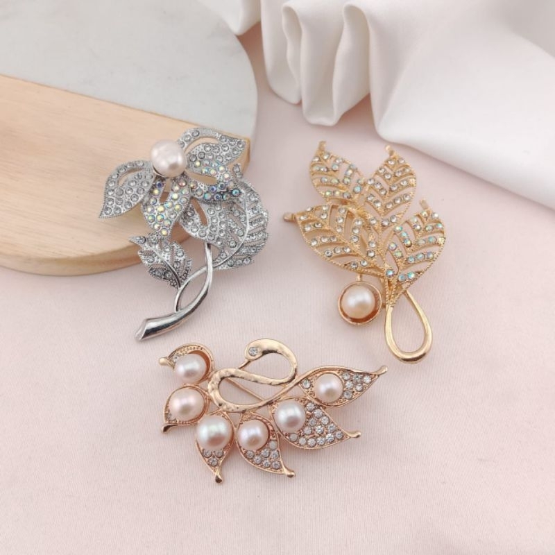 ORIGINAL Mutiara by Lombok Paradise Brooch Mutiara