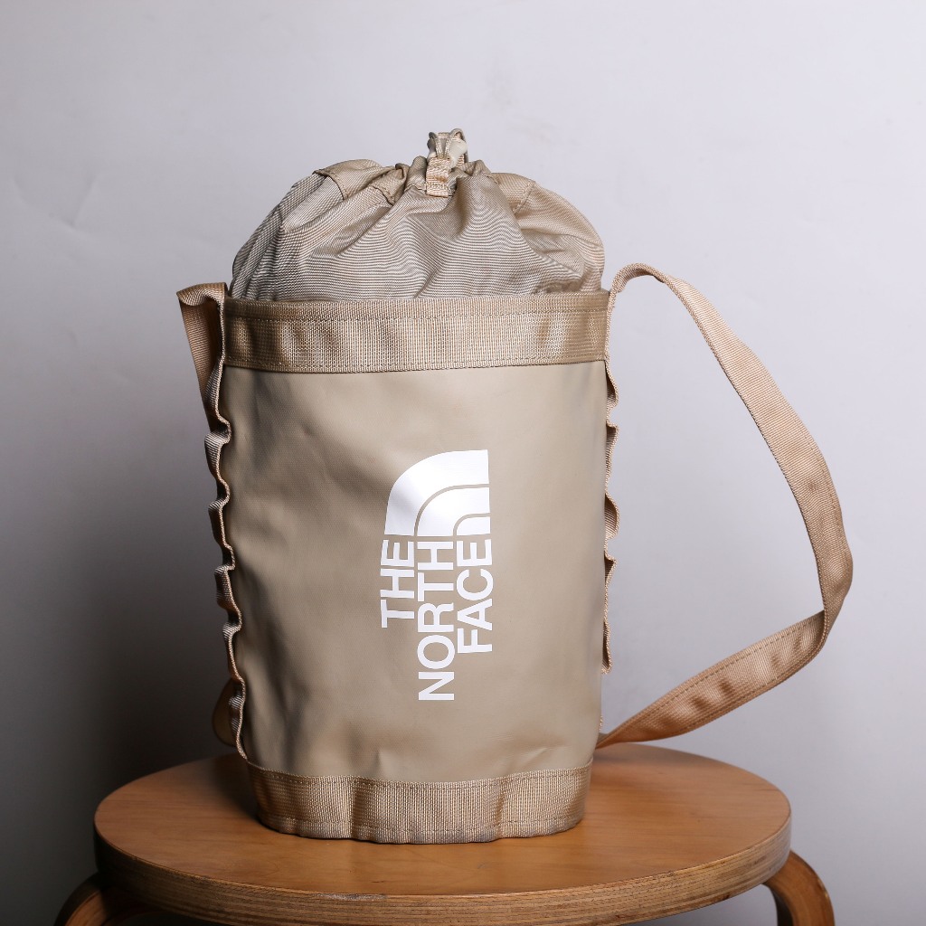 TNF Bucket Bag (Second)