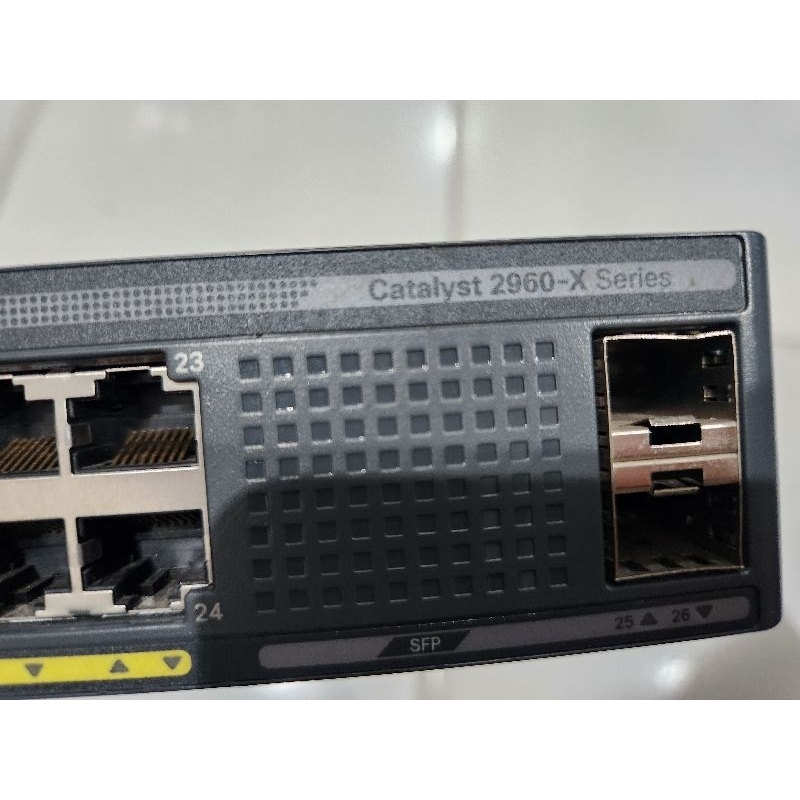 CISCO CATALYST 2960-X SERIES. MODEL : WS-C2960X-24TS-LL