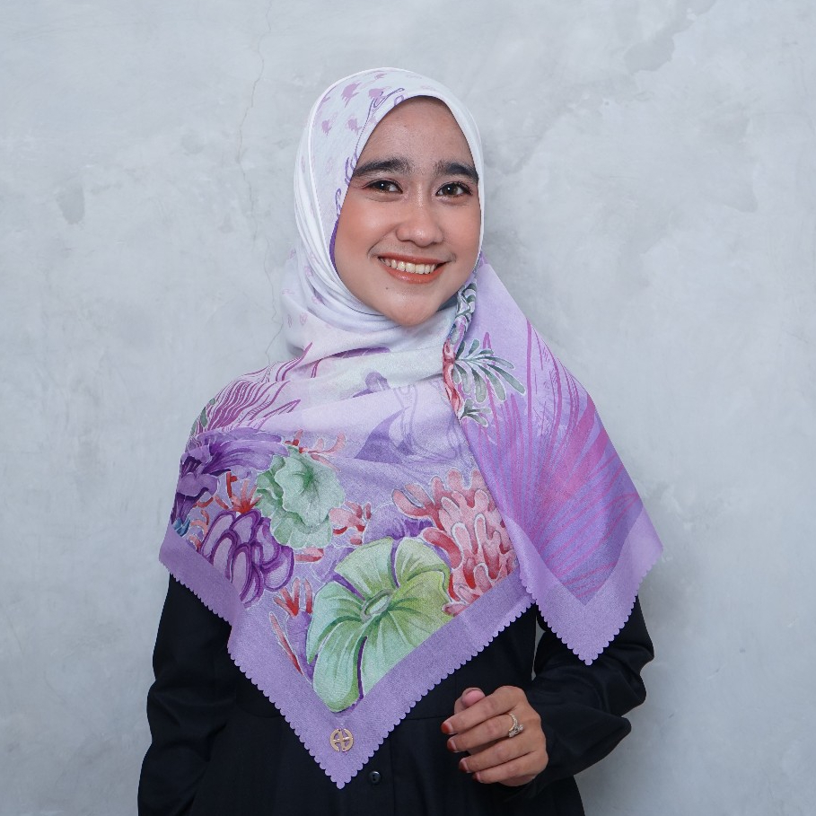 Yumna Premium Series Purple | Hijab Segi Empat | Hijab Printing | Hijab Motif Premium