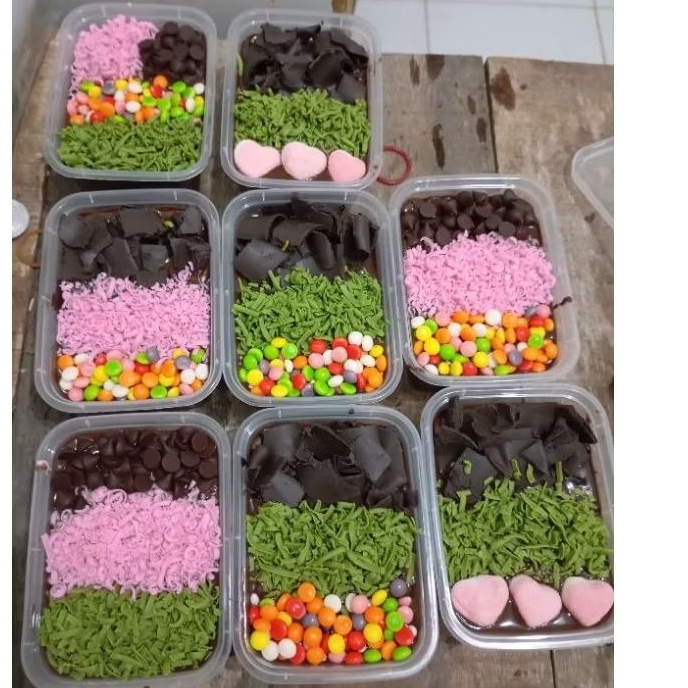 

Brownies Lumer Full Topping kotak 250 ml