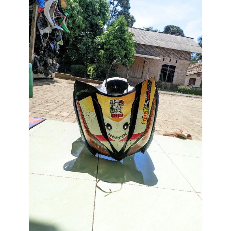 sayap Honda Blade Repsol tameng depan Honda Blade Repsol bodi depan Honda Blade Repsol original