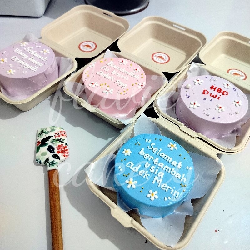 

Bento Cake Bunga-Bunga